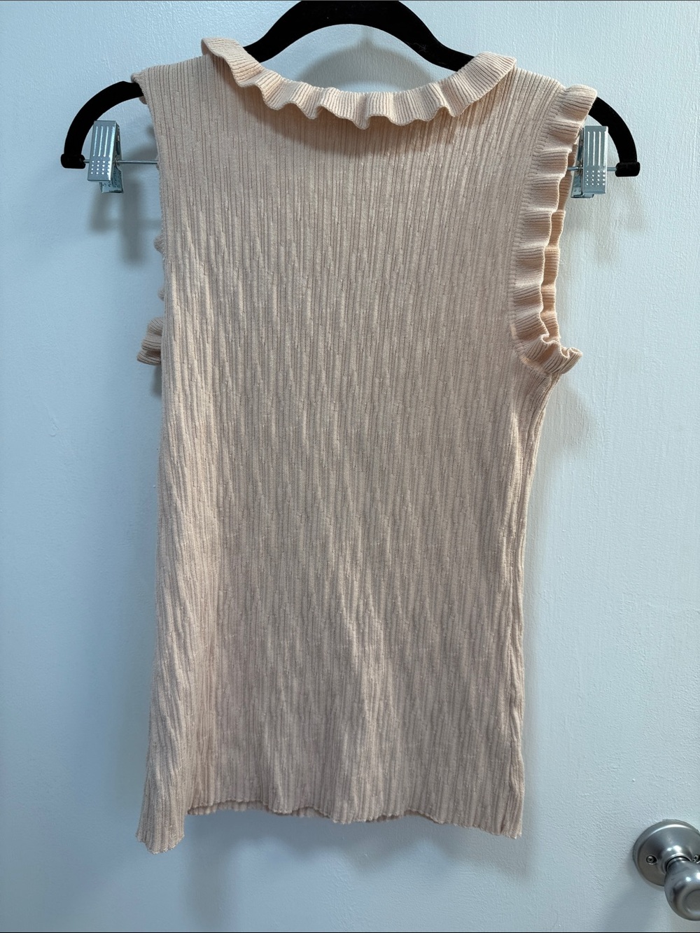 Ann Taylor Factory Peach Ruffle Trim Ribbed Tank - Picture 4 of 4